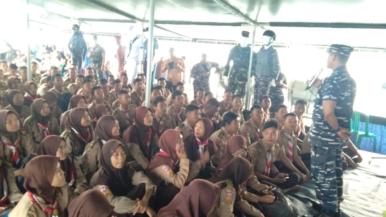 Lanal Cirebon gelar Joy Sailing di Laut Jawa